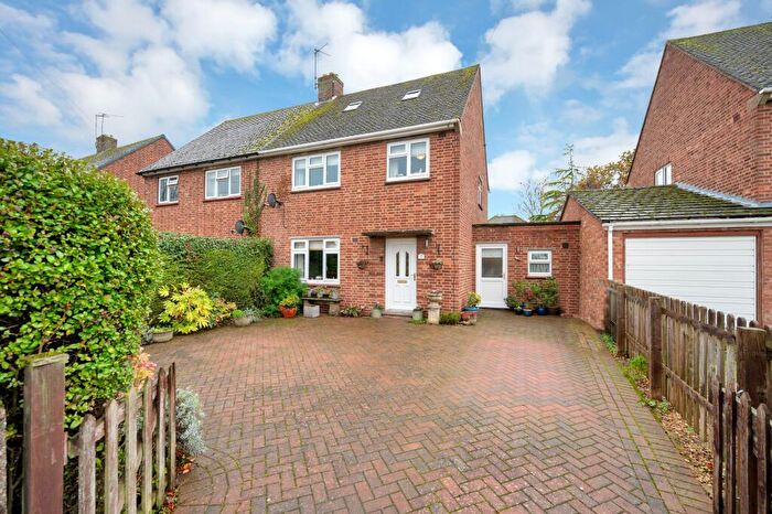 3 Bedroom Semi Detached House For Sale In Holland Road, Stamford, PE9