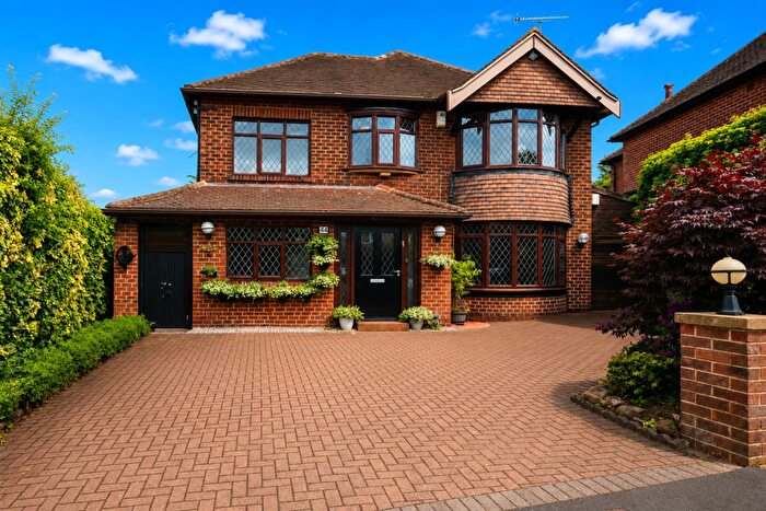 4 Bedroom Detached House For Sale In Sandhill Oval, Alwoodley, LS17