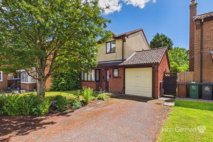 3 Bedroom Detached House For Sale In Yew Tree Gardens, Rosliston, DE12