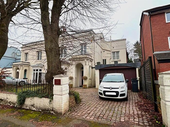 2 Bedroom Apartment To Rent In York Road, Edgbaston, Birmingham, B16