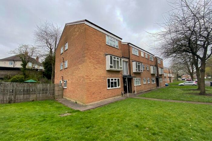 1 Bedroom Flat To Rent In Pebble Close, Stourbridge, DY8
