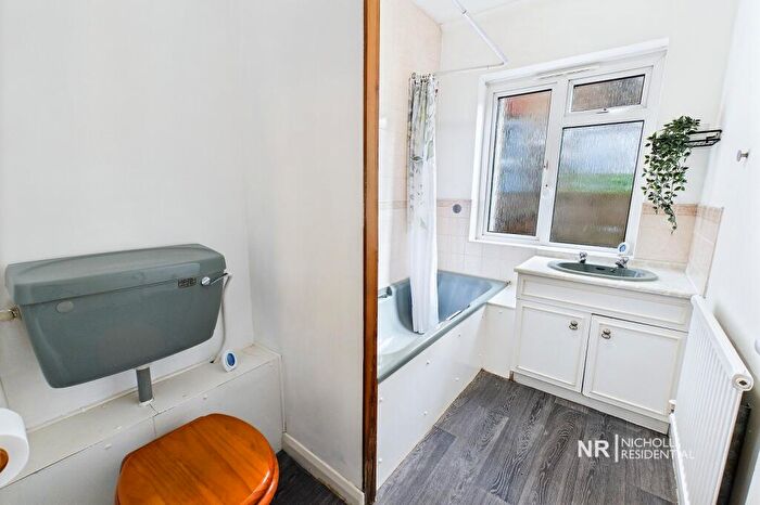 2 Bedroom Bungalow For Sale In Plough Road, West Ewell, Surrey., KT19