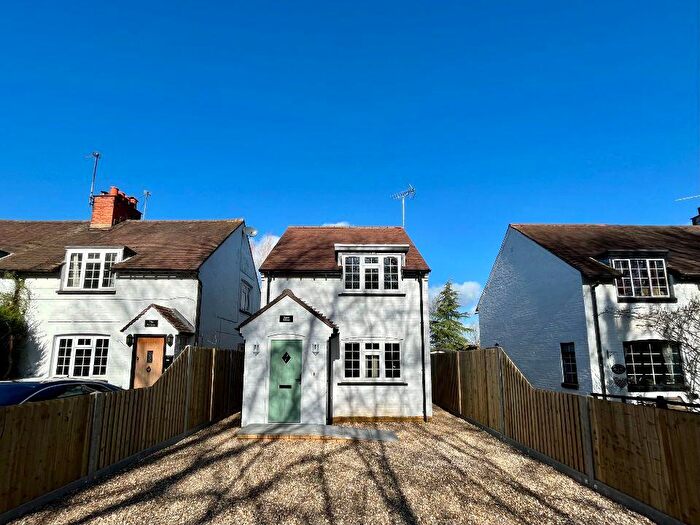 2 Bedroom Detached House To Rent In Morris Street, Hook, Hook, RG27