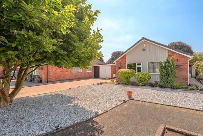 3 Bedroom Detached Bungalow For Sale In Cedars Avenue, Kingswinford, DY6