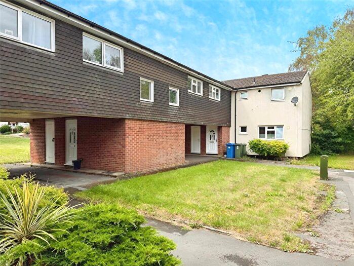 2 Bedroom Flat To Rent In Greenhow, Bracknell, RG12