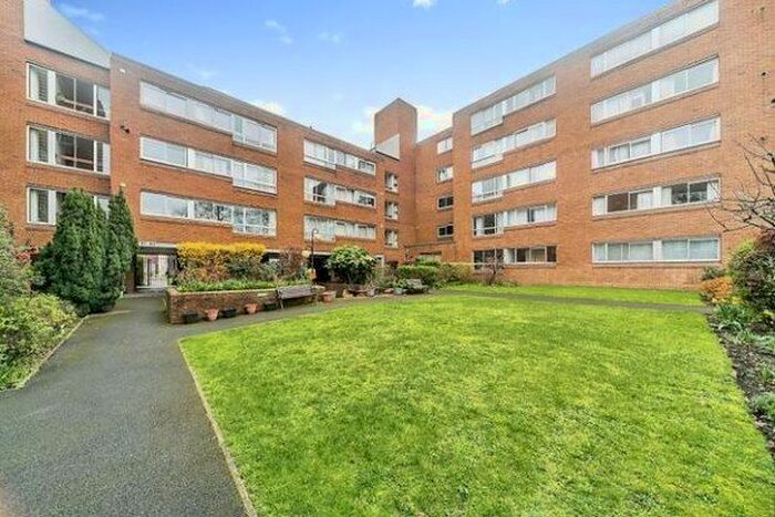 Studio To Rent In Homefield Park, Sutton, SM1