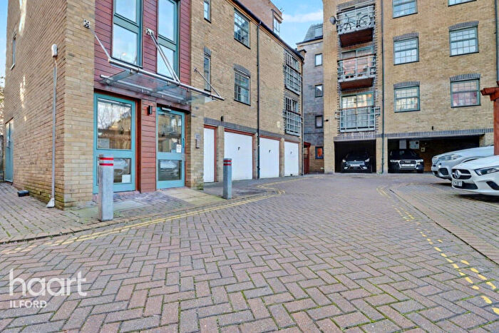 2 Bedroom Apartment To Rent In Abbey Road, Barking, IG11