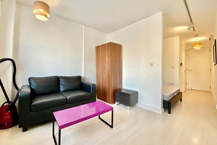 1 Bedroom Apartment To Rent In Manor Mills, Ingram Street, Leeds, West Yorkshire, LS11