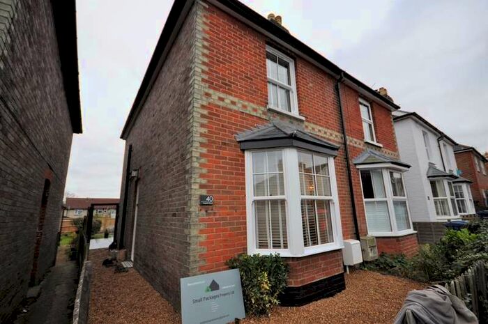 3 Bedroom Semi-Detached House To Rent In George Road, Godalming, GU7