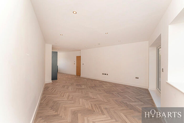 2 Bedroom Flat For Sale In Flat, Eastern Escape House, Dagmar Road, N4
