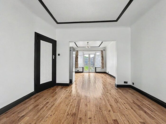 3 Bedroom Semi-Detached House To Rent In Uppingham Avenue, Stanmore, HA7