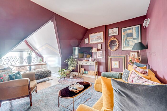 1 Bedroom Flat To Rent In Dudley Road, Queens Park, London, NW6