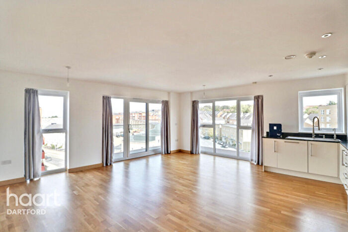 2 Bedroom Apartment For Sale In Mill Pond Road, Dartford, DA1