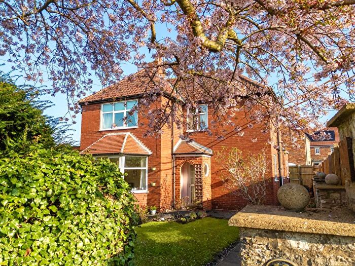 3 Bedroom Detached House For Sale In Old Vicarage Lane, Monk Fryston, Leeds, LS25
