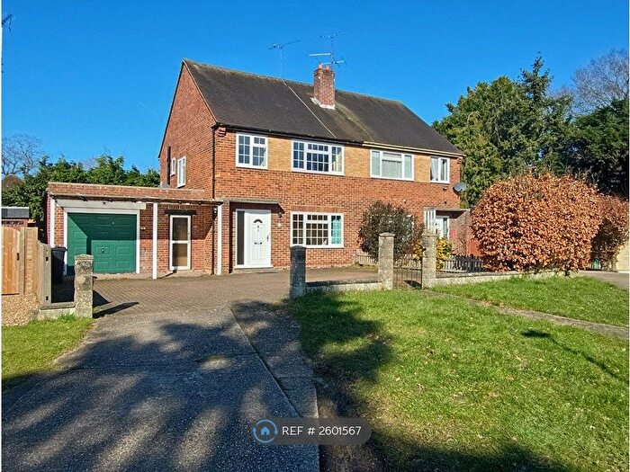 4 Bedroom Semi-Detached House To Rent In Courts Road, Earley, Reading, RG6