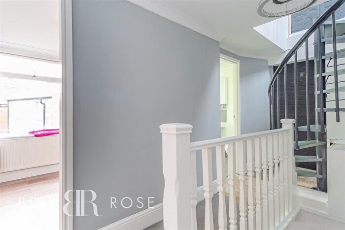 2 Bedroom End Of Terrace House For Sale In Cross Street, Leyland, PR25
