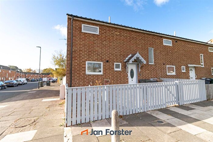 3 Bedroom End Of Terrace House To Rent In Garth Twenty Seven, Killingworth, NE12
