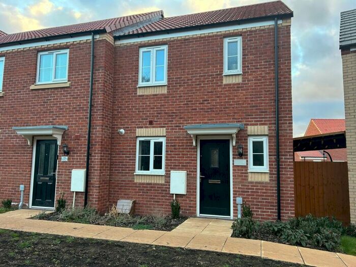 2 Bedroom End Of Terrace House To Rent In Ludlow Close, Bourne, PE10