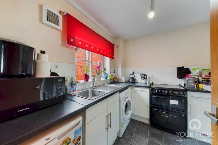 1 Bedroom Flat To Rent In Osborne Road, Northampton, NN2