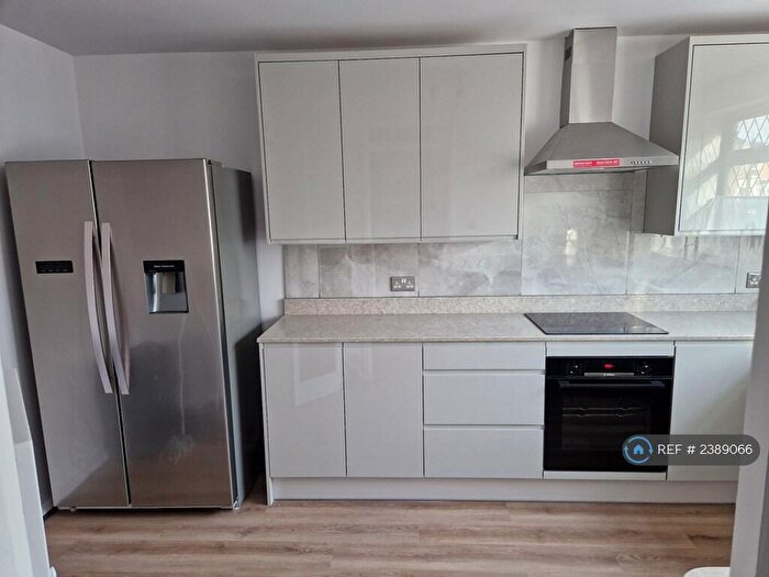 3 Bedroom Terraced House To Rent In Hatfield Road, London, E15