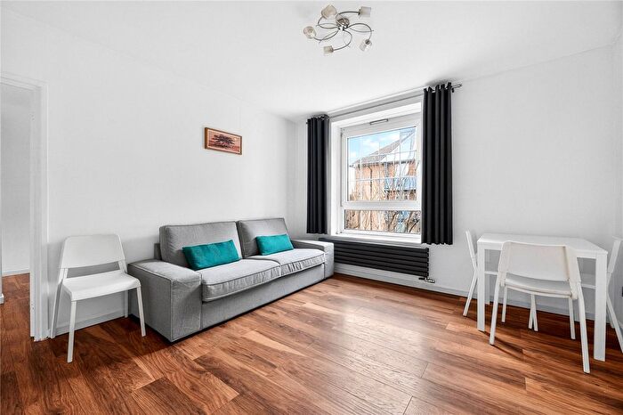 1 Bedroom Flat To Rent In Limehouse Causeway, London, E14