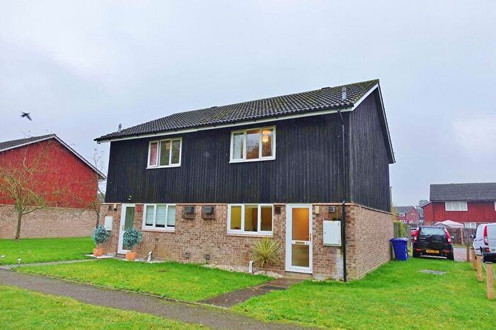2 Bedroom Semi Detached House To Rent In Waterloo Close, CB8