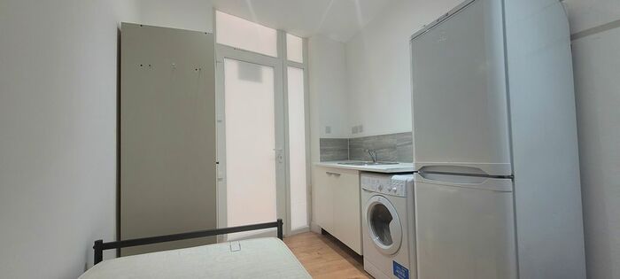 Studio To Rent In The Broadway, Southgate, London, N14