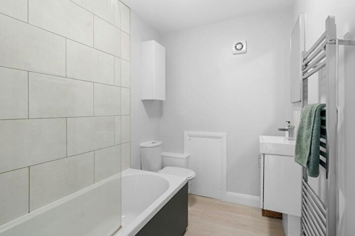 1 Bedroom Flat For Sale In Ashfield Road, Ashfield Court Ashfield Road, CB4