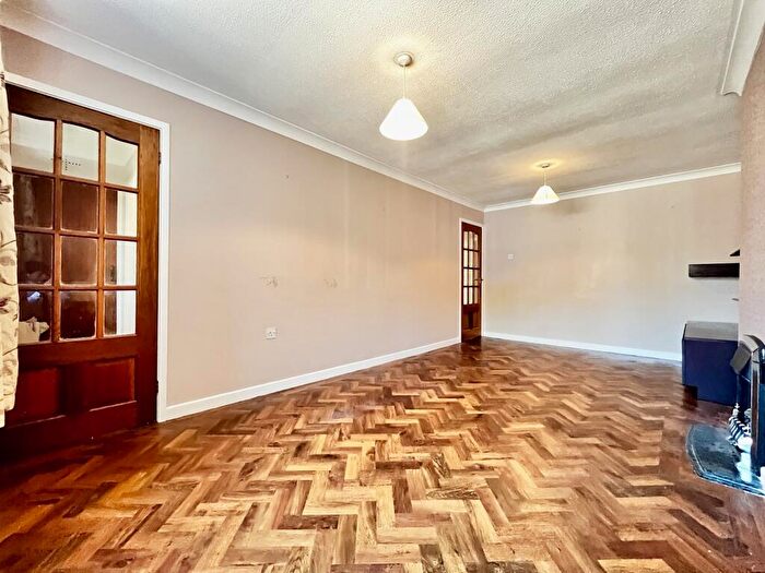 2 Bedroom Detached Bungalow For Sale In Mariners Road, Liverpool, Merseyside., L23