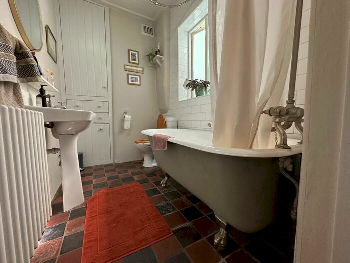 2 Bedroom Flat To Rent In Wooler Street, SE17