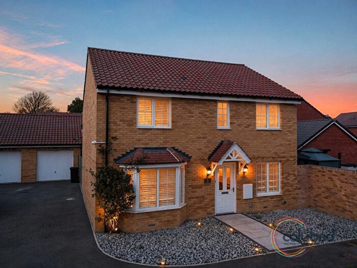 4 Bedroom Detached House For Sale In Woodland Close, Kirby Cross, Frinton-On-Sea, CO13