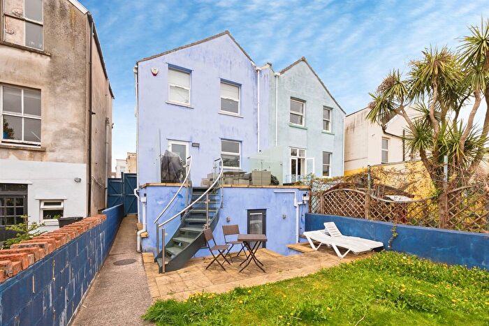 4 Bedroom Semi Detached House For Sale In Stackpool Road, Southville, Bristol, BS3