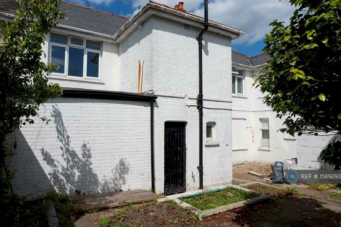 3 Bedroom Flat To Rent In Commercial Road, Totton, Southampton, SO40