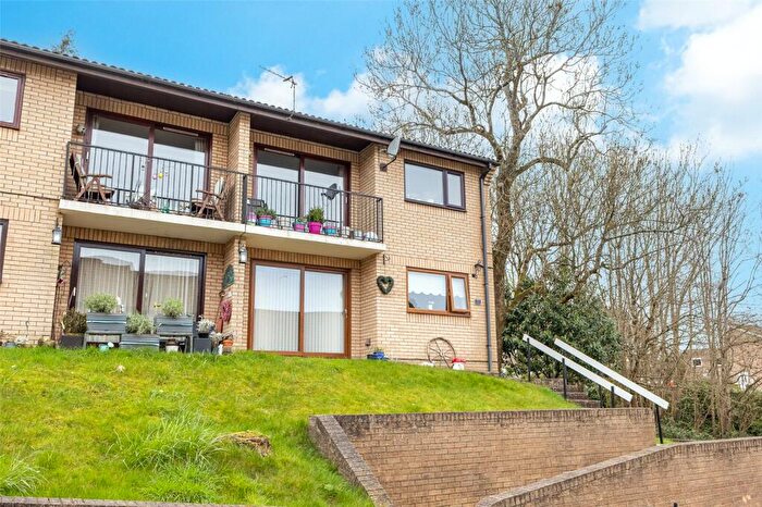 2 Bedroom Apartment For Sale In Hollybush Heights, Cyncoed, Cardiff, CF23