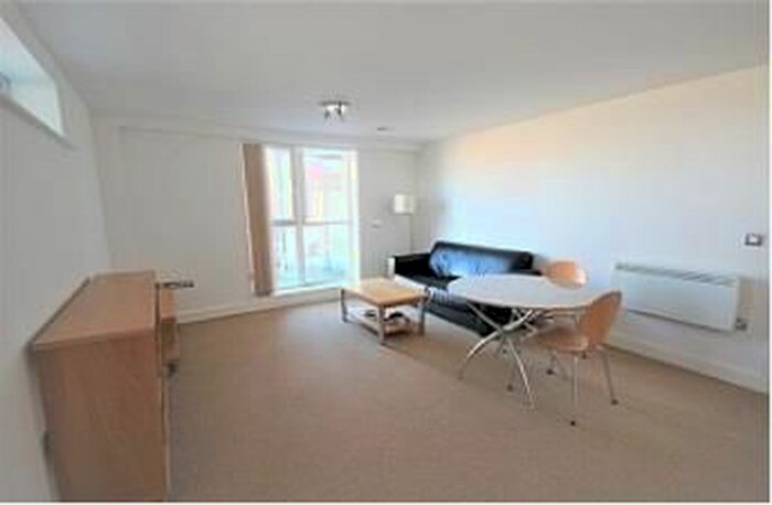 1 Bedroom Flat To Rent In Mercury House, Heathcroft, Ealing, London, W5