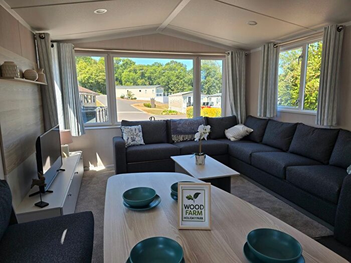 2 Bedroom Park Home For Sale In Axminster Road, Charmouth, DT6