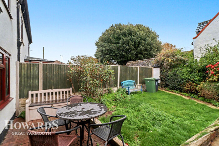 2 Bedroom Semi Detached House For Sale In King Street, Winterton-on-Sea, NR29