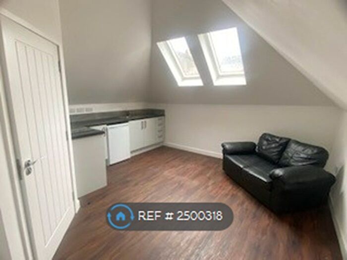 1 Bedroom Flat To Rent In Ninetree Hill, Bristol, BS1