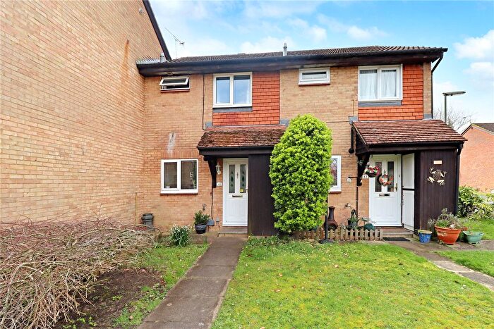 2 Bedroom Terraced House For Sale In Goldsworth Park, Woking, Surrey, GU21