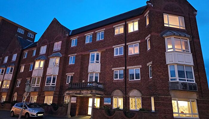 1 Bedroom Flat For Sale In Percival Court, Lord Street, Southport, Merseyside, PR8