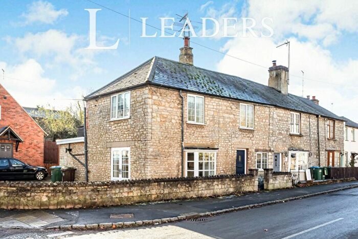 2 Bedroom Cottage To Rent In Main Street, Tingewick, MK18