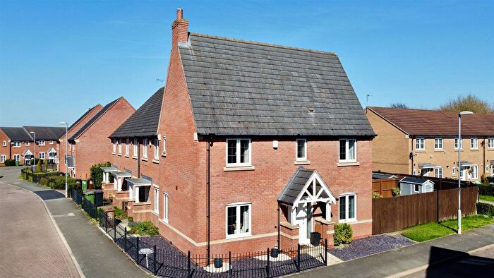 3 Bedroom Semi-Detached House For Sale In Highland Drive, Loughborough, LE11