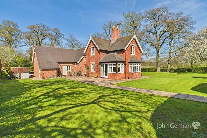 4 Bedroom Detached House For Sale In Lodge Hill, Church Broughton, DE65