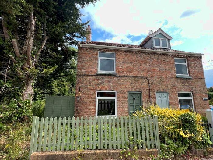 2 Bedroom Semi-Detached House For Sale In Norwich Road, Corpusty, Norwich, NR11