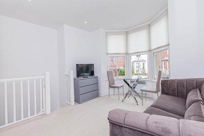 1 Bedroom Apartment To Rent In James Street, Oxford, OX4