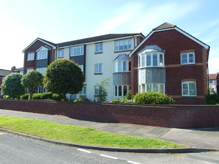 2 Bedroom Flat To Rent In Forest Gate, London, E7