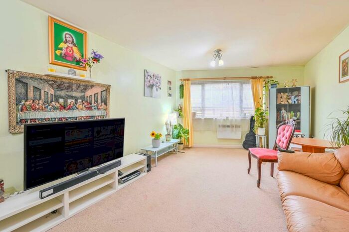1 Bedroom Flat To Rent In Butterfly Court, Elderberry Way, East Ham, London, E6