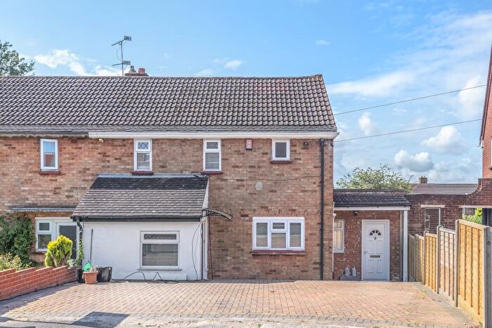 4 Bedroom Semi-Detached House To Rent In Ivinghoe Road, Rickmansworth, WD3