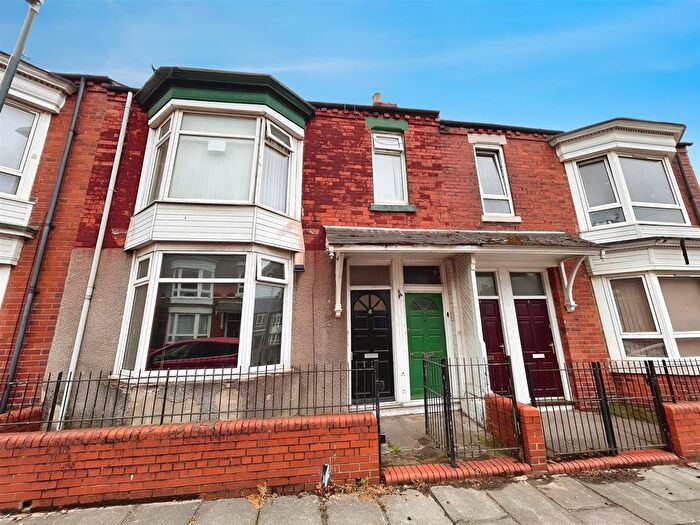 2 Bedroom Flat For Sale In Malvern Street, South Shields, NE33