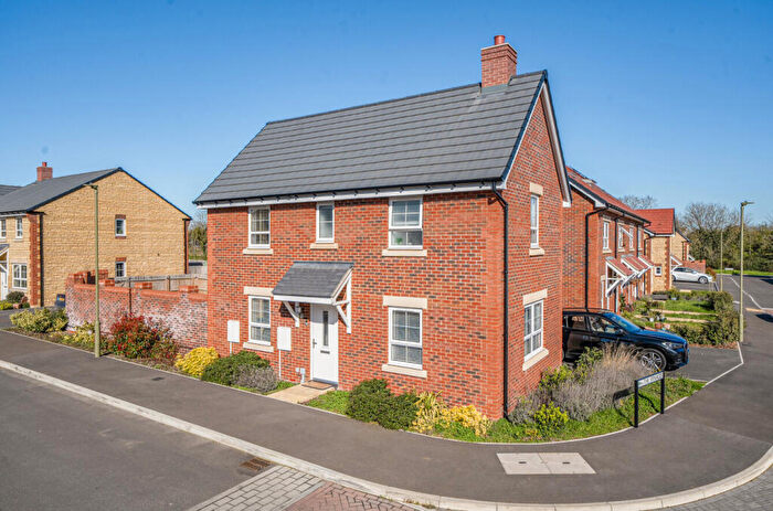 3 Bedroom Detached House For Sale In Keene Acres, Stanford In The Vale, Faringdon, Oxfordshire, SN7